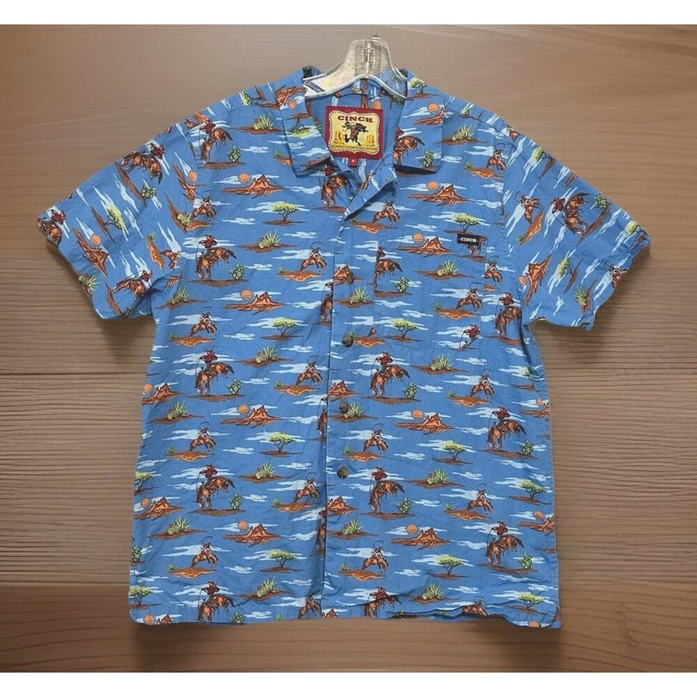 Cinch Cowboy Hawaiian Shirt Men's Small Button Bucking Bronco Western Camp